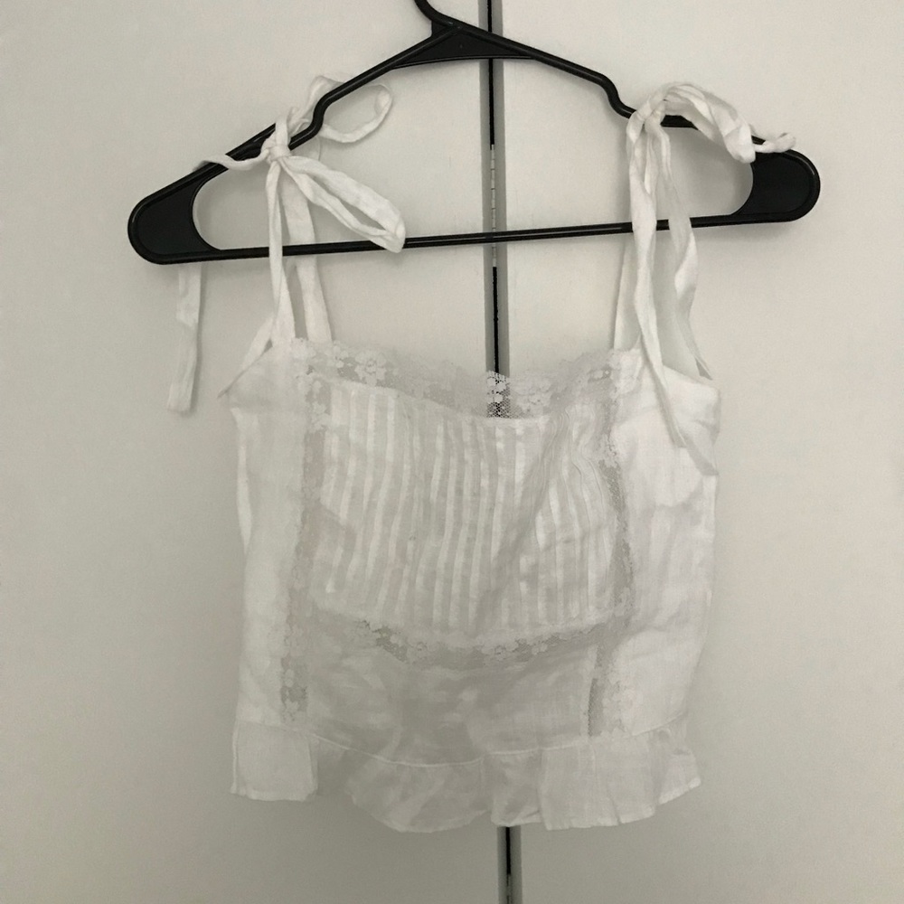 SOLD! Reformation Lunes Top - Picture 4 of 5
